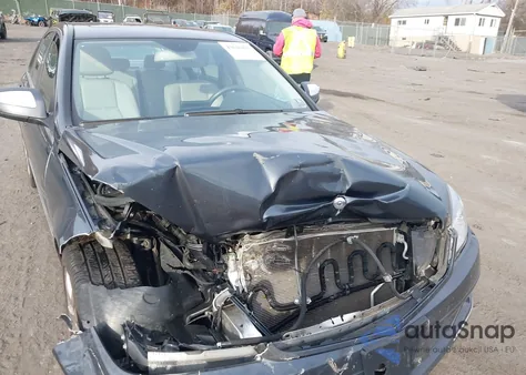 2009 Mercedes-Benz C 300 Luxury 4Matic z USA, uszkodzony, nr VIN WDDGF81X69R068728